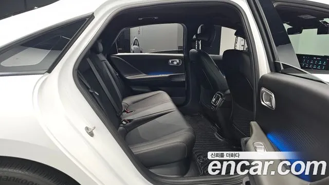 Hyundai Ioniq 6 — фото 12