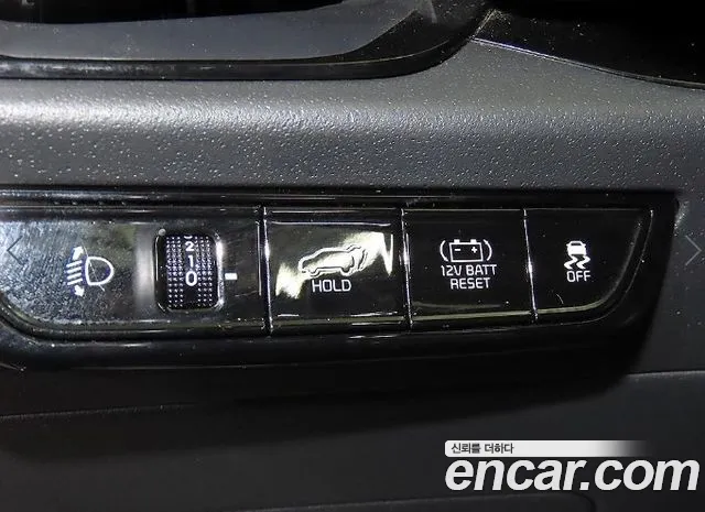 Kia Niro — фото 14
