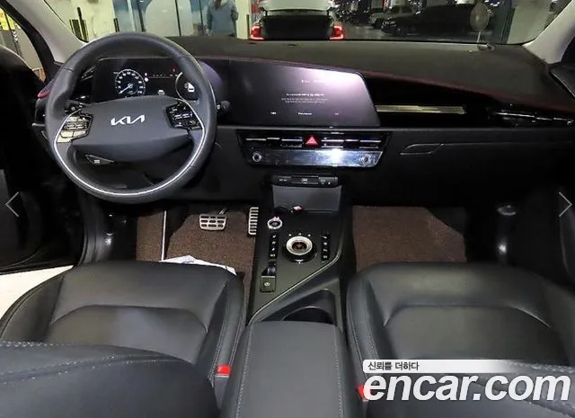 Kia Niro — фото 10