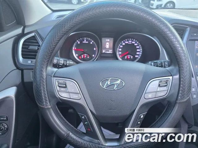 Hyundai Santa Fe — фото 11