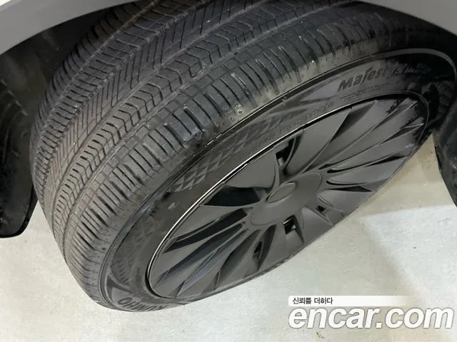 Hyundai Grandeur — фото 1