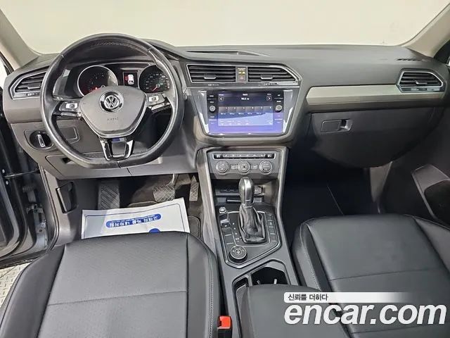 Volkswagen Tiguan — фото 5