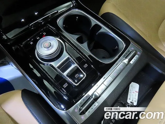 Kia Carnival — фото 12