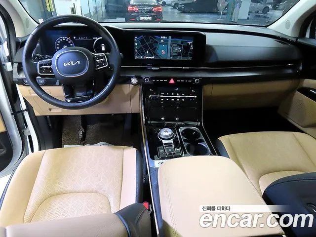 Kia Carnival — фото 10