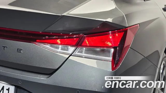 Hyundai Avante — фото 23