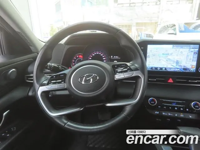 Hyundai Avante — фото 18