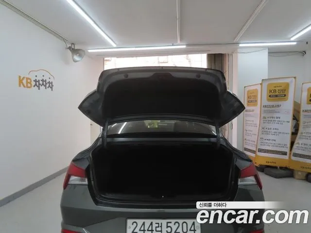 Hyundai Avante — фото 20