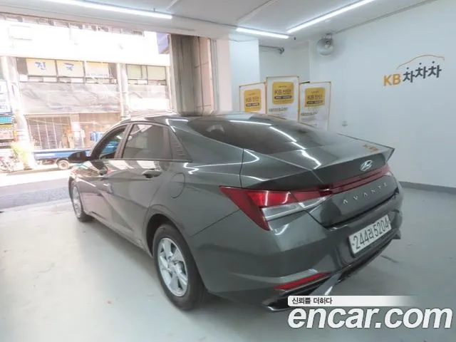 Hyundai Avante — фото 2