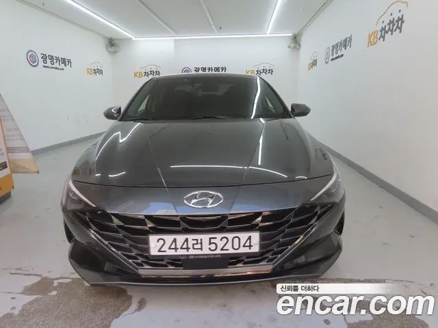 Hyundai Avante — фото 3