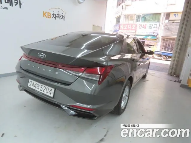 Hyundai Avante — фото 4