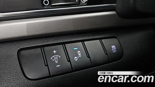 Hyundai Avante — фото 16