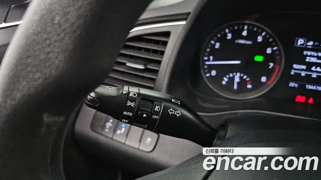 Hyundai Avante — фото 17