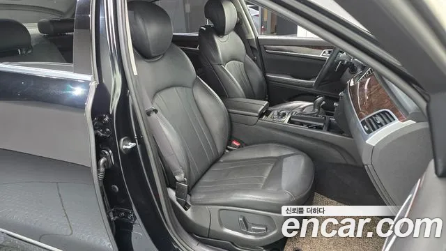 Hyundai Genesis — фото 12
