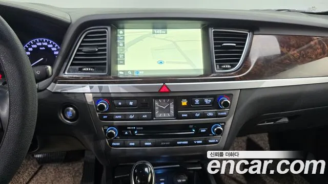 Hyundai Genesis — фото 14