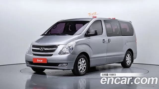 Hyundai Starex — фото 1