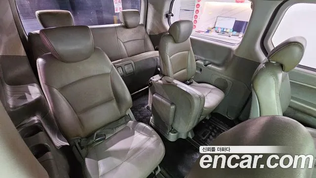 Hyundai Starex — фото 11