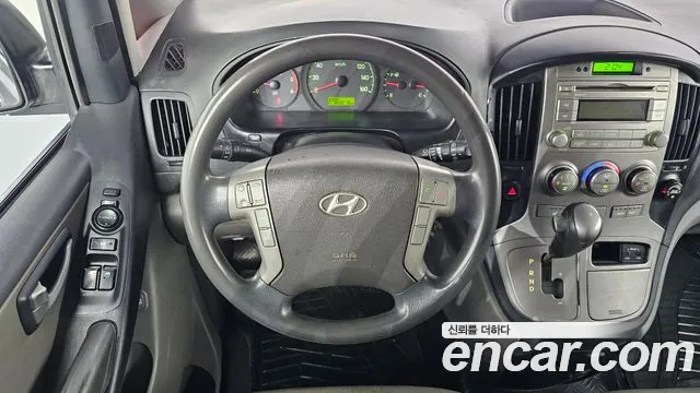 Hyundai Starex — фото 14