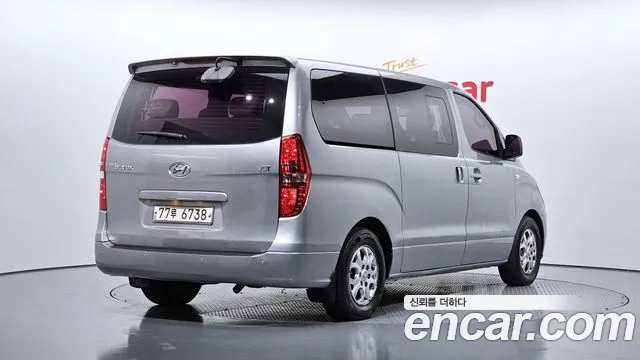 Hyundai Starex — фото 2