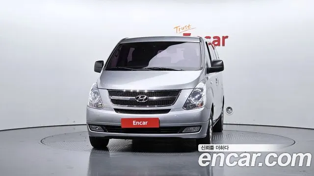 Hyundai Starex — фото 3