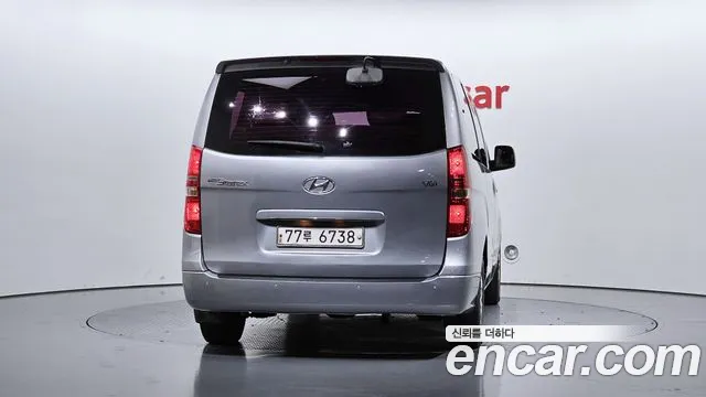 Hyundai Starex — фото 4