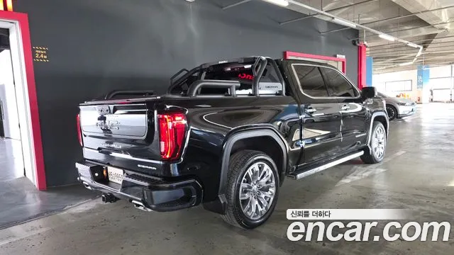 GMC Sierra — фото 2
