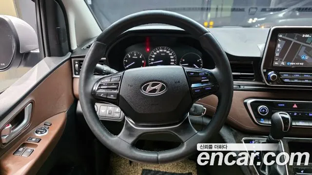 Hyundai Starex — фото 13