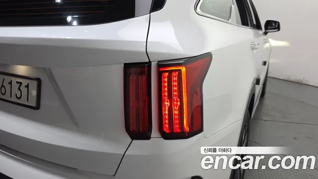 Kia Sorento — фото 23
