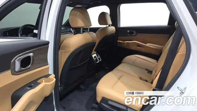 Kia Sorento — фото 26