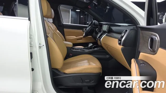 Kia Sorento — фото 10