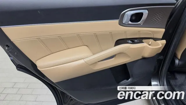 Kia Sorento — фото 25