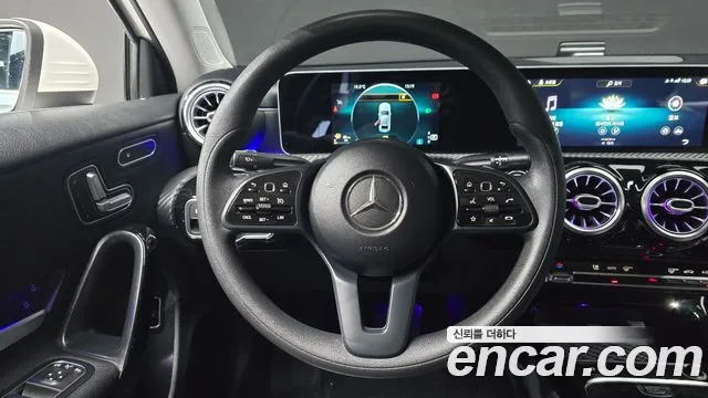 Mercedes-Benz A-Class — фото 13
