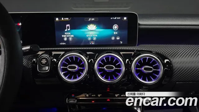 Mercedes-Benz A-Class — фото 15