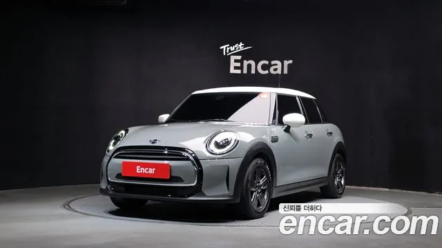 Mini Cooper — фото 1