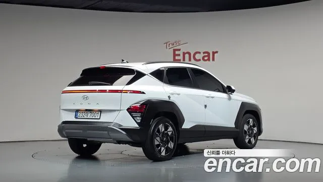Hyundai Kona — фото 1