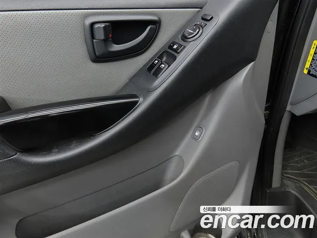 Hyundai Starex — фото 13