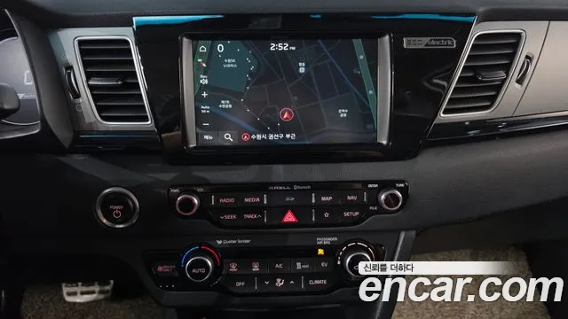 Kia Niro — фото 12