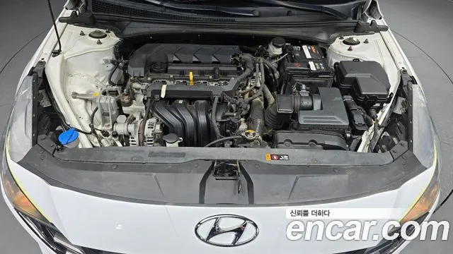 Hyundai Avante — фото 6