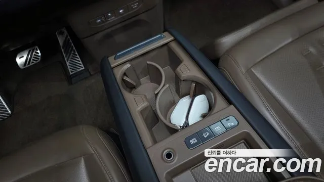 Kia EV9 — фото 36
