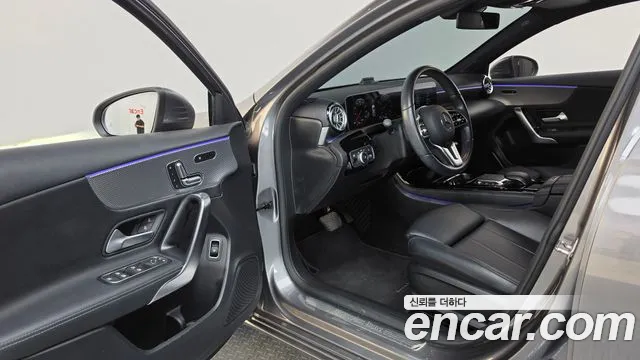 Mercedes-Benz A-Class — фото 10