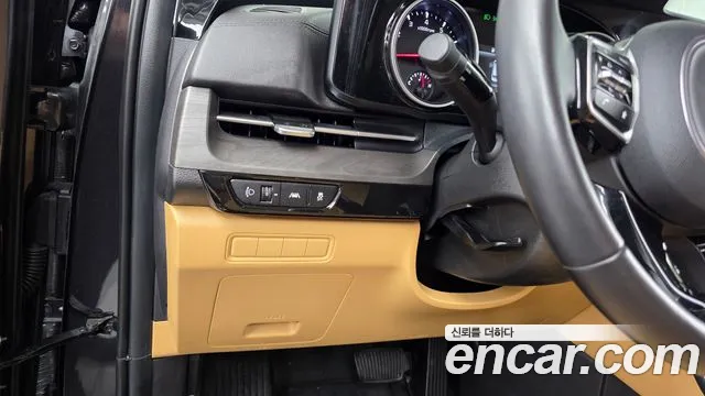 Kia Carnival — фото 16
