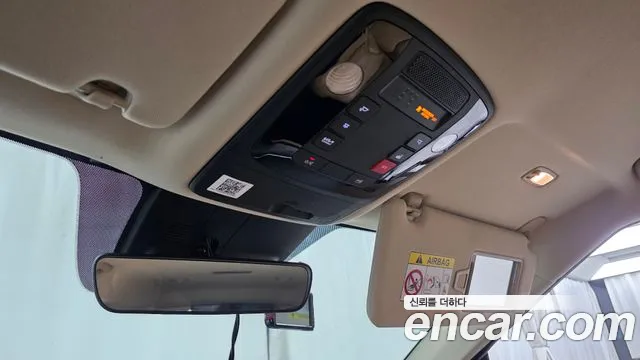 Kia Carnival — фото 17