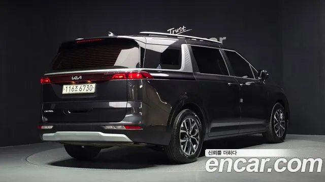 Kia Carnival — фото 2