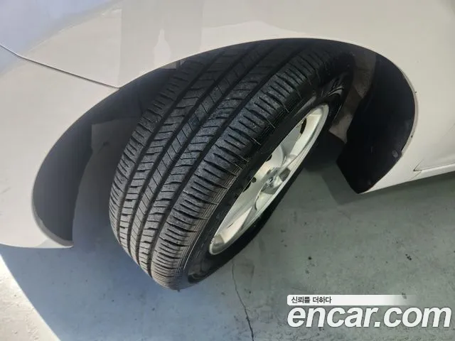 Hyundai Avante — фото 20
