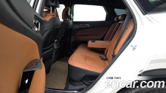 Kia Sportage — фото 12