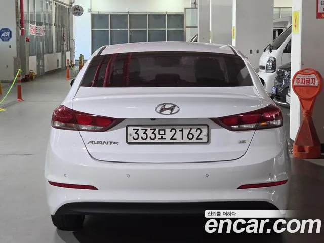 Hyundai Avante — фото 3