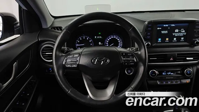 Hyundai Kona — фото 13