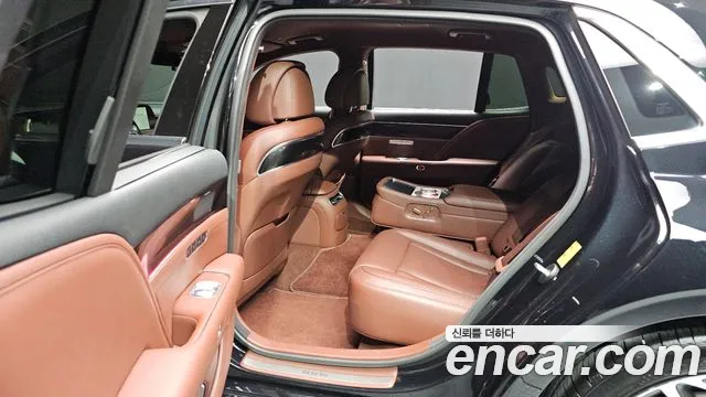 Genesis G90 — фото 17