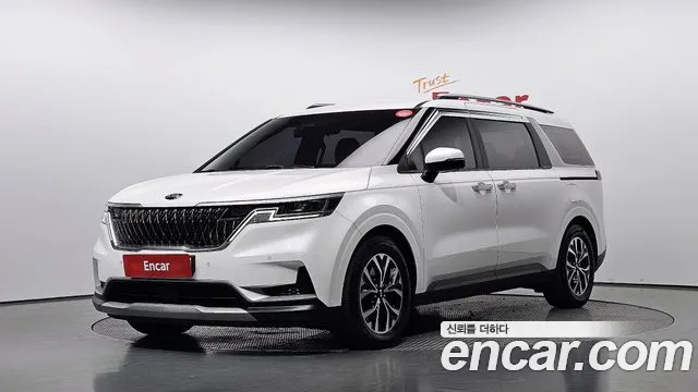 Kia Carnival — фото 1