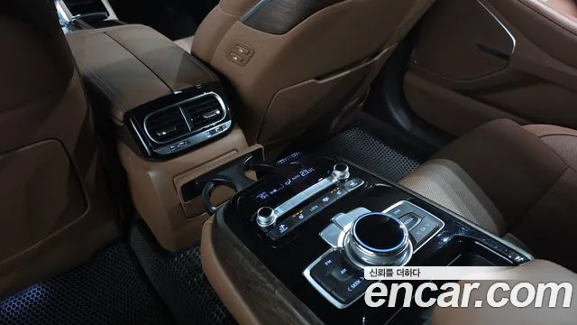 Genesis G90 — фото 18