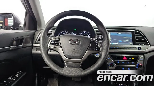 Hyundai Avante — фото 11